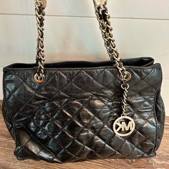 Michael Kors Handbag - Picture 1 of 2